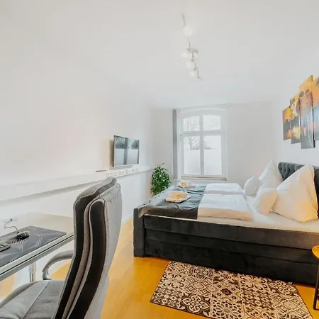 Blissplace 3 Zi Premium Apartment Nahe Getec Arena Mit Kingsize Betten Und Balkon Magdeburg Exterior foto